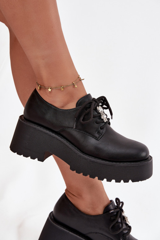 chaussures FémininPrzypinką Eko Peau couleur noire Laurea chaussures FémininPrzypinką Eko Peau couleur noire Laurea