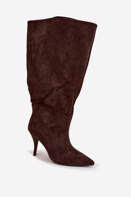 Un modèle convaincant bottes pour femmes avec des talons finsen daim écologiqueu CzekoladoÀe Noretta