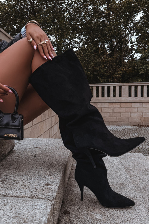 Un modèle convaincant bottes pour femmes avec des talons finsen daim écologiqueu couleur noire Noretta