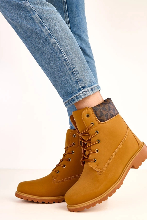 Bruine werkschoenen met matte... Bruine werkschoenen met matte...