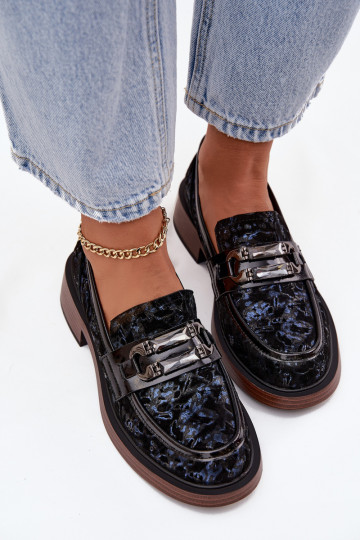 Dames mocassins van kunstsuède met versierde details D&A MR52-178 zwarte kleur