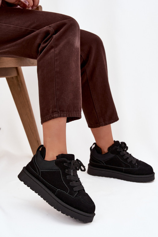 Chaussures modèle baskets Féminin réchauffer avec de la fourrure à l intérieur couleur noire Cyrissa Chaussures modèle baskets Féminin réchauffer avec de la fourrure à l intérieur couleur noire Cyrissa