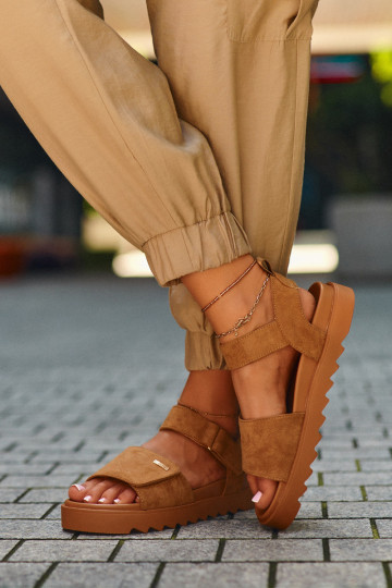 Dames Sandalen van suède met platform Big Star NN274705 bruine kleur