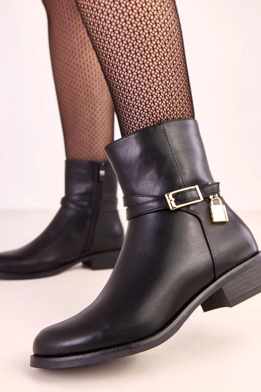 Bottines noires avec boucle et...