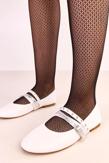 Witte ballerina's met decoratieve bandjes Vika
