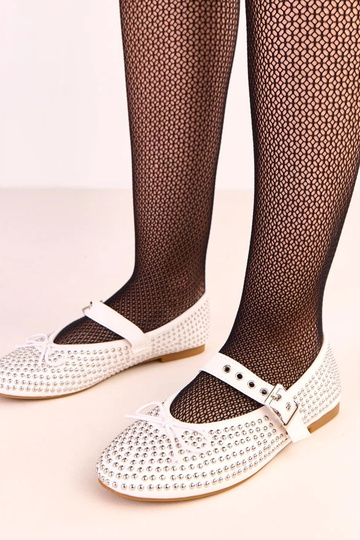 Ballerines blanches ornées de clous et de nœud Mylie