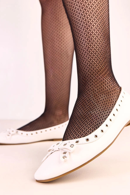 Witte ballerina's met decoratieve...