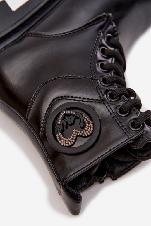 Bottes Puéril réchauffer avec de la fourrure à l intérieur avec des ornements LOVE couleur noire Rosaira