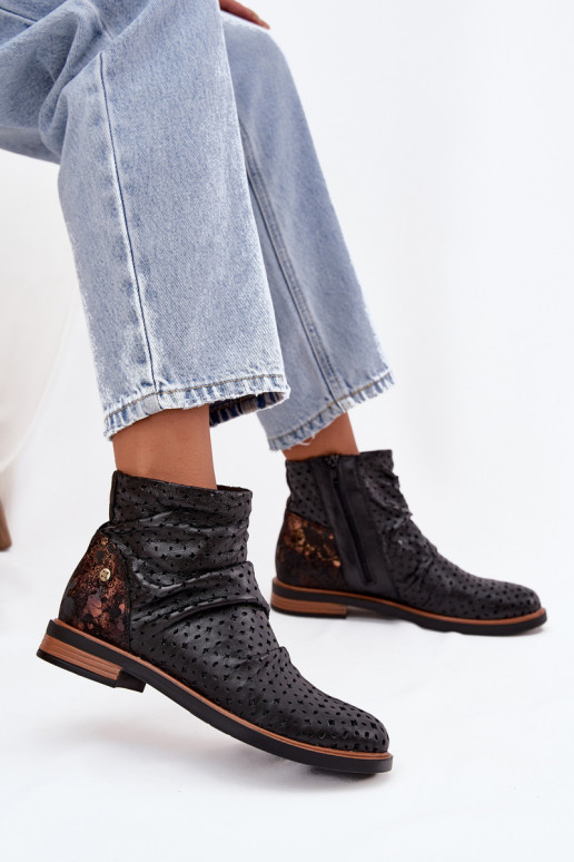 Peau Bottes avec des éléments ajourés Il fautciejka 05922-01 couleur noire