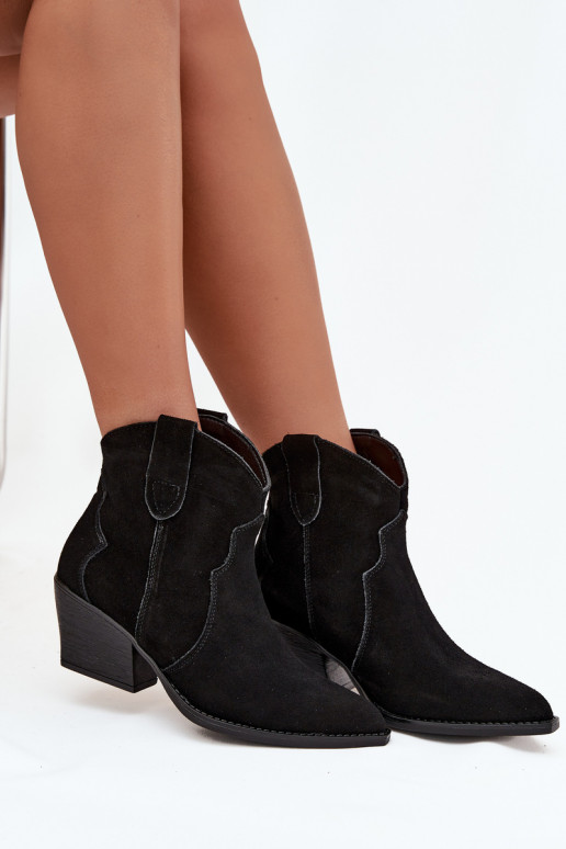 Un modèle convaincant bottes style coÀboy FémininActivéturalnego en daimu couleur noire Beretta