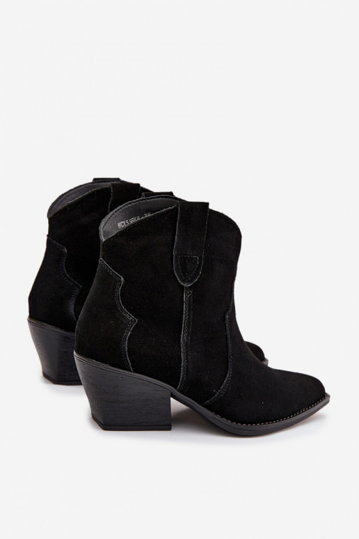 Un modèle convaincant bottes style coÀboy FémininActivéturalnego en daimu couleur noire Beretta
