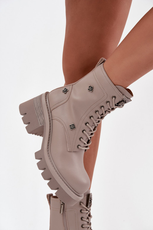 Leer Enkellaarsjes voor Inerknemers Dames Op KlokPrzypinkami Artiker 57C0181 beige Leer Enkellaarsjes voor Inerknemers Dames Op KlokPrzypinkami Artiker 57C0181 beige