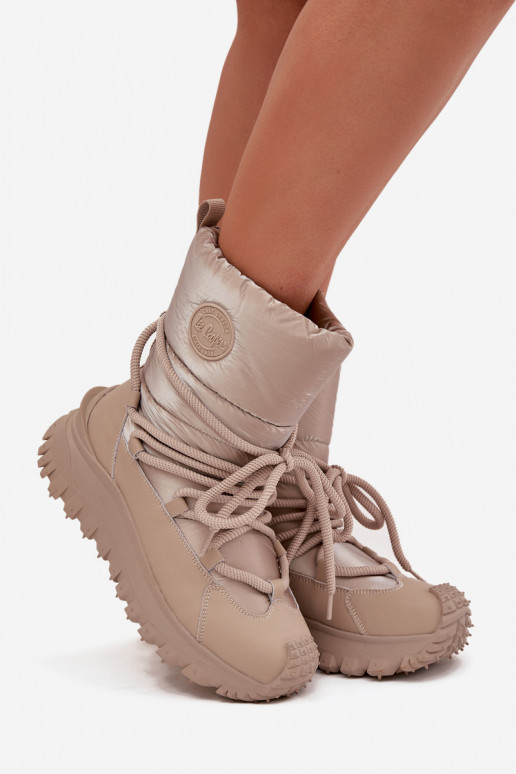 Haut Schneestiefel mit einer Plattform Lee Cooper LCJ-25-12-3663 Beige-goldene Farbe