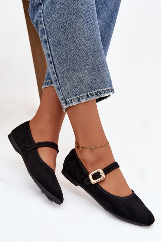 Ballerines avec des sangles I Złotą avec boucles en daim écologiqueoÀe couleur noire Adelora