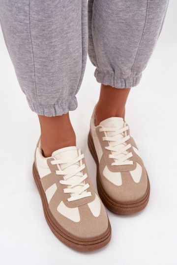 Chaussures modèle baskets Féminin avec une plateforme beige Dovina