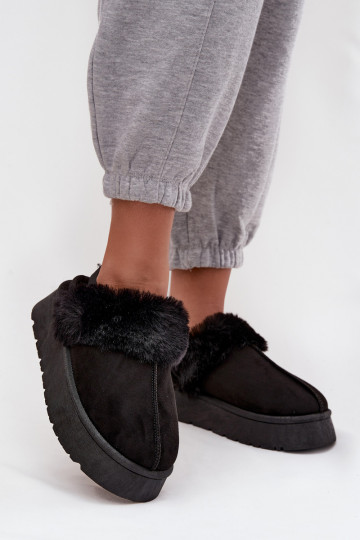 Chaussons Féminin avec une plateforme avec un manteau de fourrure couleur noire Linaris 2