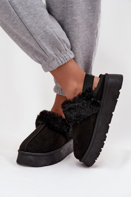 Chaussons Féminin avec une plateforme avec un manteau de fourrure couleur noire Linaris