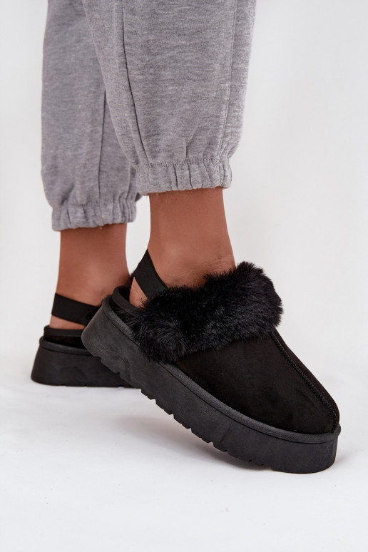 Chaussons Féminin avec une plateforme avec un manteau de fourrure couleur noire Linaris