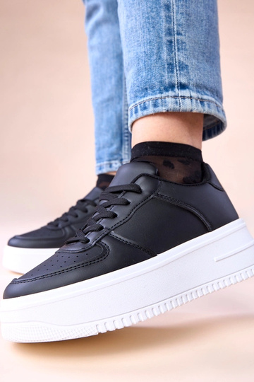 Baskets noires sur plateforme Avita 2