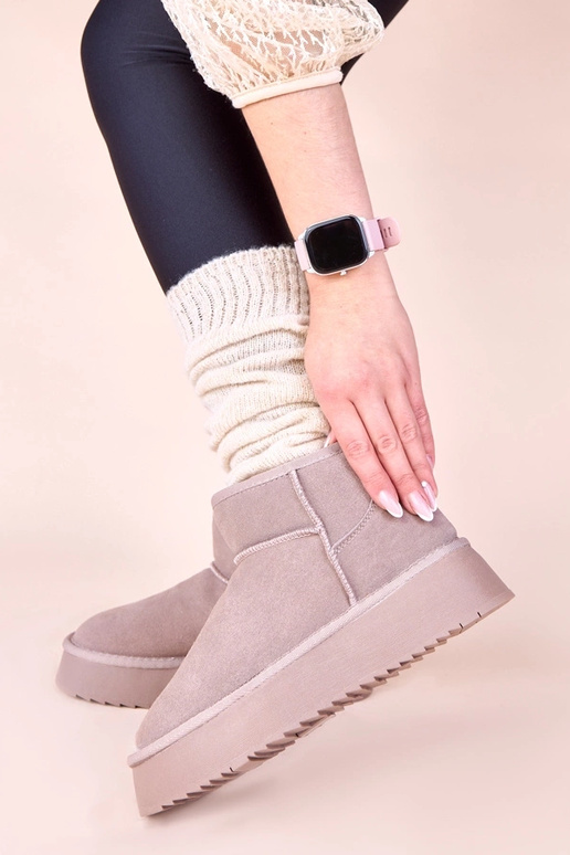 Bottes de neige grises en daim...