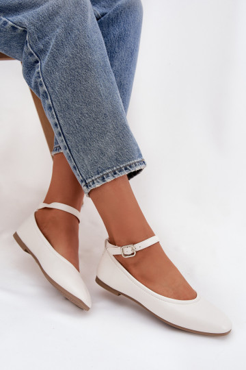 Ballerines Féminin avec des sangles I avec boucles couleur blanche Janelor