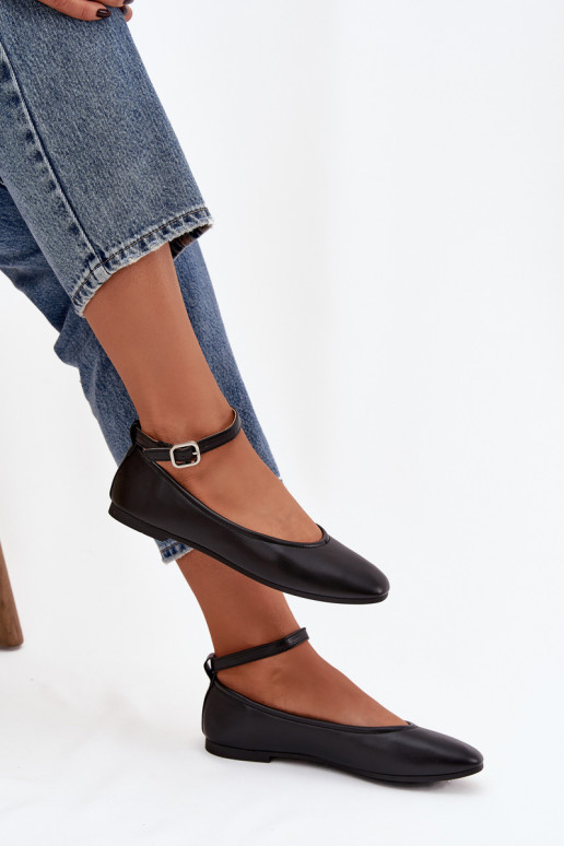 Ballerines Féminin avec des sangles I avec boucles couleur noire Janelor