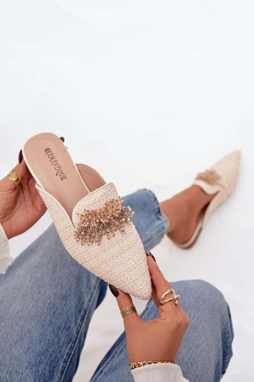 Pantoufles pour femmes avec des ornements beige Katrine