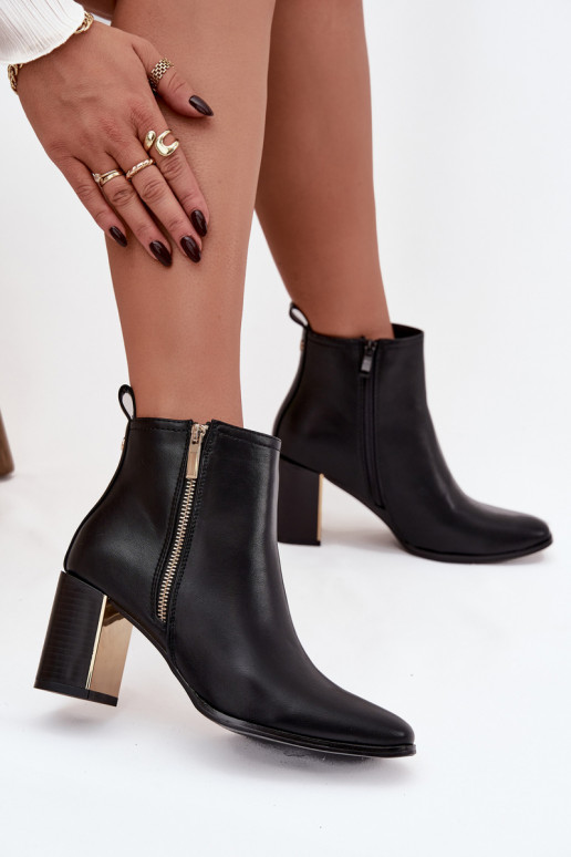 Bottes pour femmes en cuir écologique couleur noire Camilyn