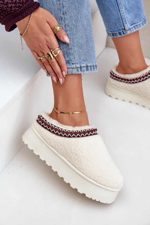 SneeuIn laarzen Slippers met platform met bont Typu Baranek ivoor Ovirissa