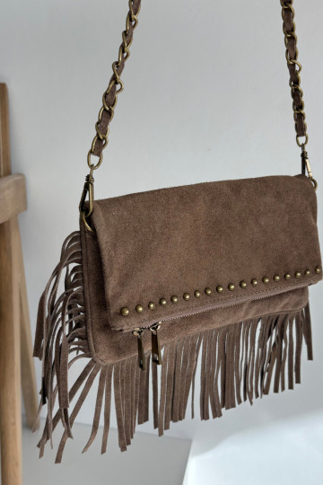 Donkerzandkleurige kunstsuède handtas met franje en ketting Tarella 2
