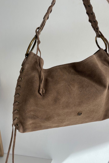 Sac en suède artificiel sable foncé avec lacets décoratifs Janelis