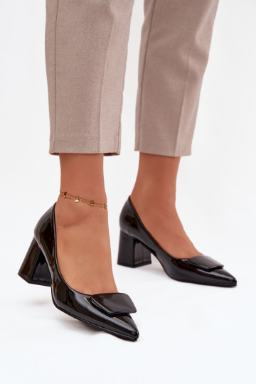 mit Lackeffekt Schuhe mit Absätzen mit Ornamenten schZuarze Farbe Isoline