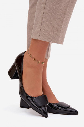 avec effet vernis Chaussures avec des talons avec des ornements couleur noire Isoline 2