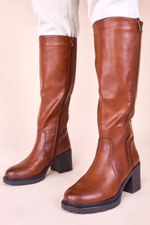 Braune Stiefel mit Blockabsatz und...