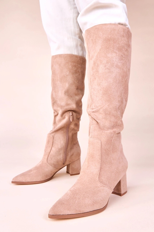 Bottes longues couleur sable en suède...