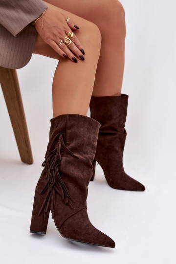 Bottines féminines avec franges isolées couleur chocolat Darlina 2