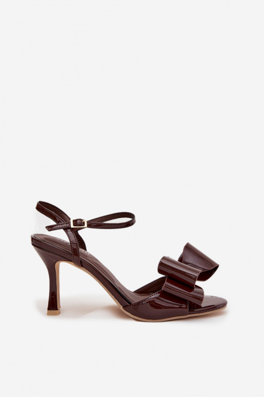 Sandales vernies avec talons fins et nœuds couleur chocolat Noliva