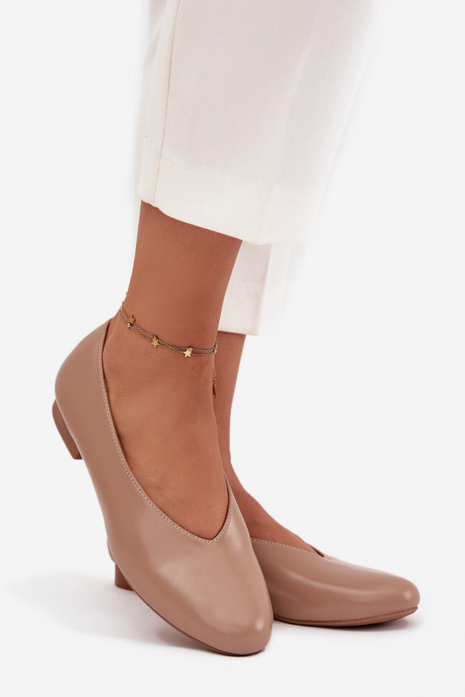 Dames ballerina's van kunstleer met brede hakken, beige kleur Olyssia