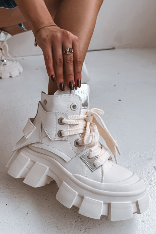 Leren gevoerde sportieve laarzen GOE SS2N4055 wit