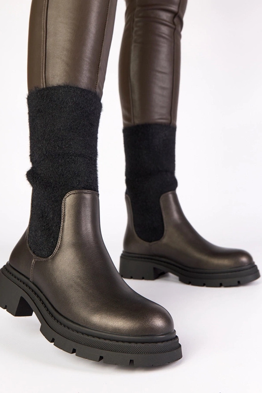 Bottines grises avec élastique et...