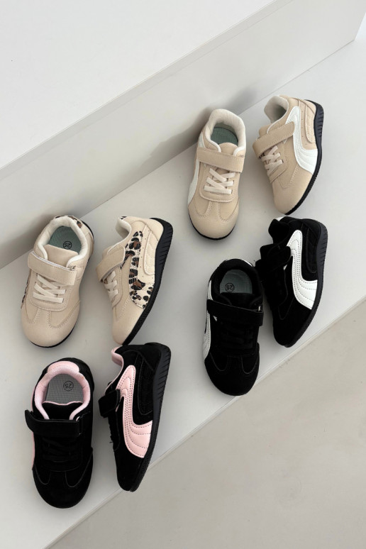 Kinder sneakers met klittenbandsluiting in zwart en wit Perrin