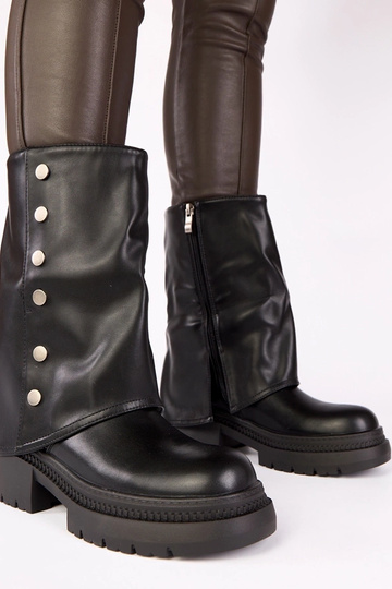Schwarze Stiefeletten mit umgeschlagenem Schaft auf Plattform Carla
