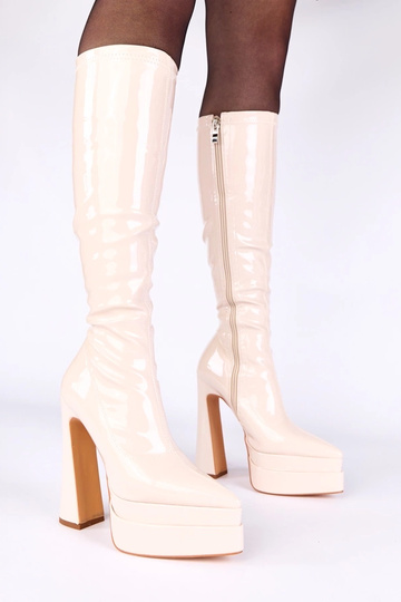 Zandkleurige enkellaarsjes...