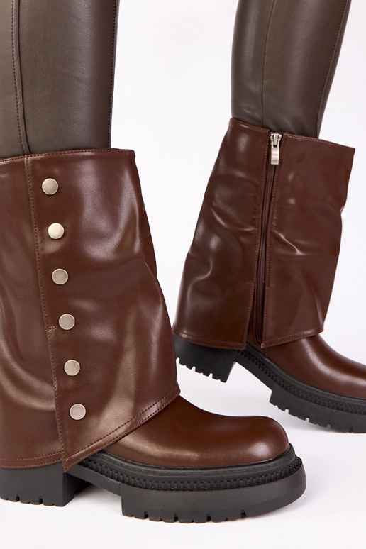 Schokoladenfarbene Stiefeletten mit...