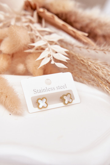 Mit stilvollen Details aus rostfreiem Stahl perlmuttgoldener Farbe