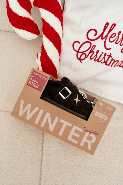 Slippers Dames met mooie details I met gespen opInarmen met bont erin zInart Thalora