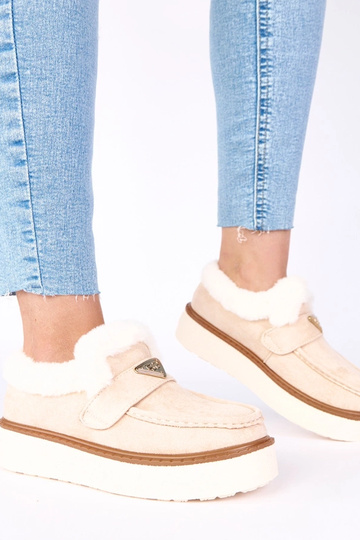 Licht zandkleurige mocassins, gevoerd met bont „Loafy" 2
