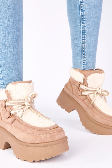 Donker zandkleurige... 2