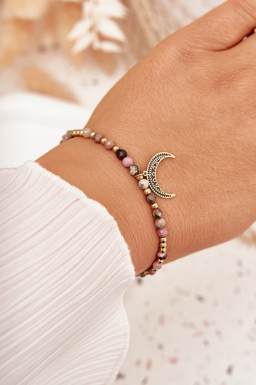 Un bracelet avec des perles I Księżycem couleur dorée