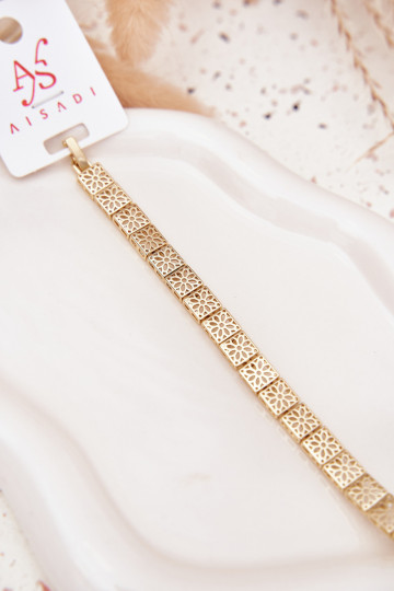 Un bracelet Féminin Fabriqué en acier chirurgical couleur dorée 2